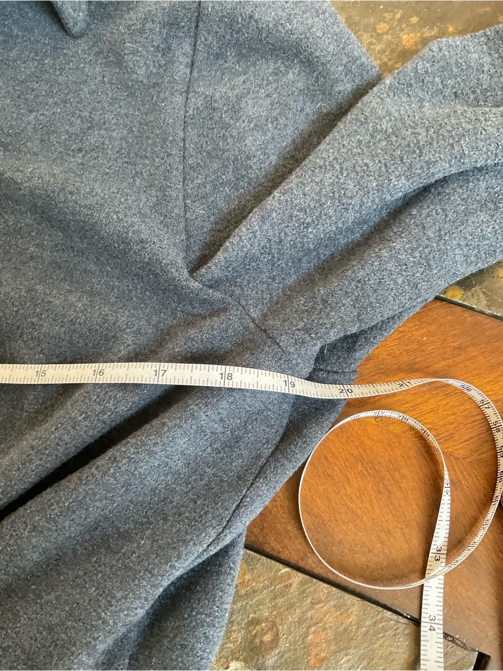 OGL Move Collared Top - Picture 4 of 5